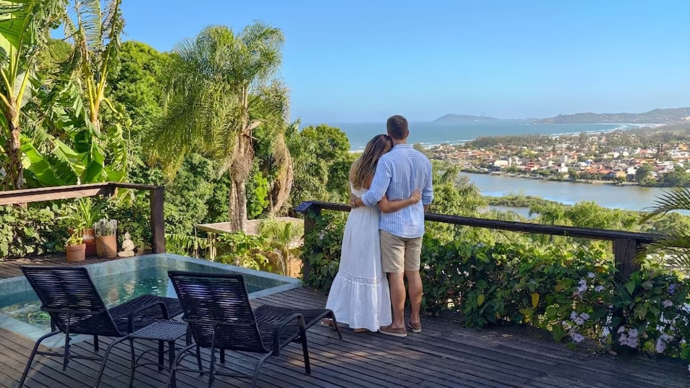 Honeymoon on Praia do Rosa: local guide + 5-day itinerary